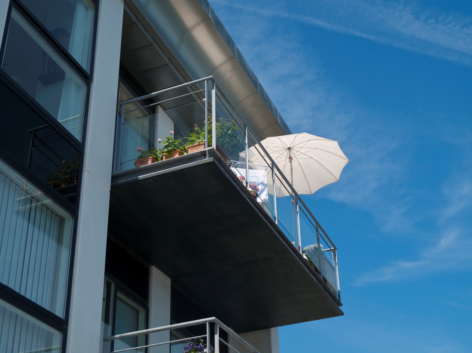 Балконы – быть или не быть? О противоречивости новых трендов