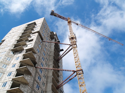 Более 300 домов проектируют и строят в Москве в рамках программы реновации