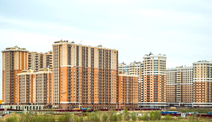 Компания «Строительный трест» начала выдачу ключей новоселам 4 и 15 лотов ЖК «Капитал»