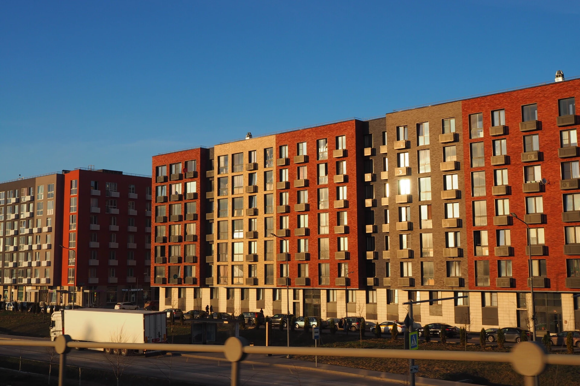 Фото 1: Баркли Медовая долина (Крекшино)