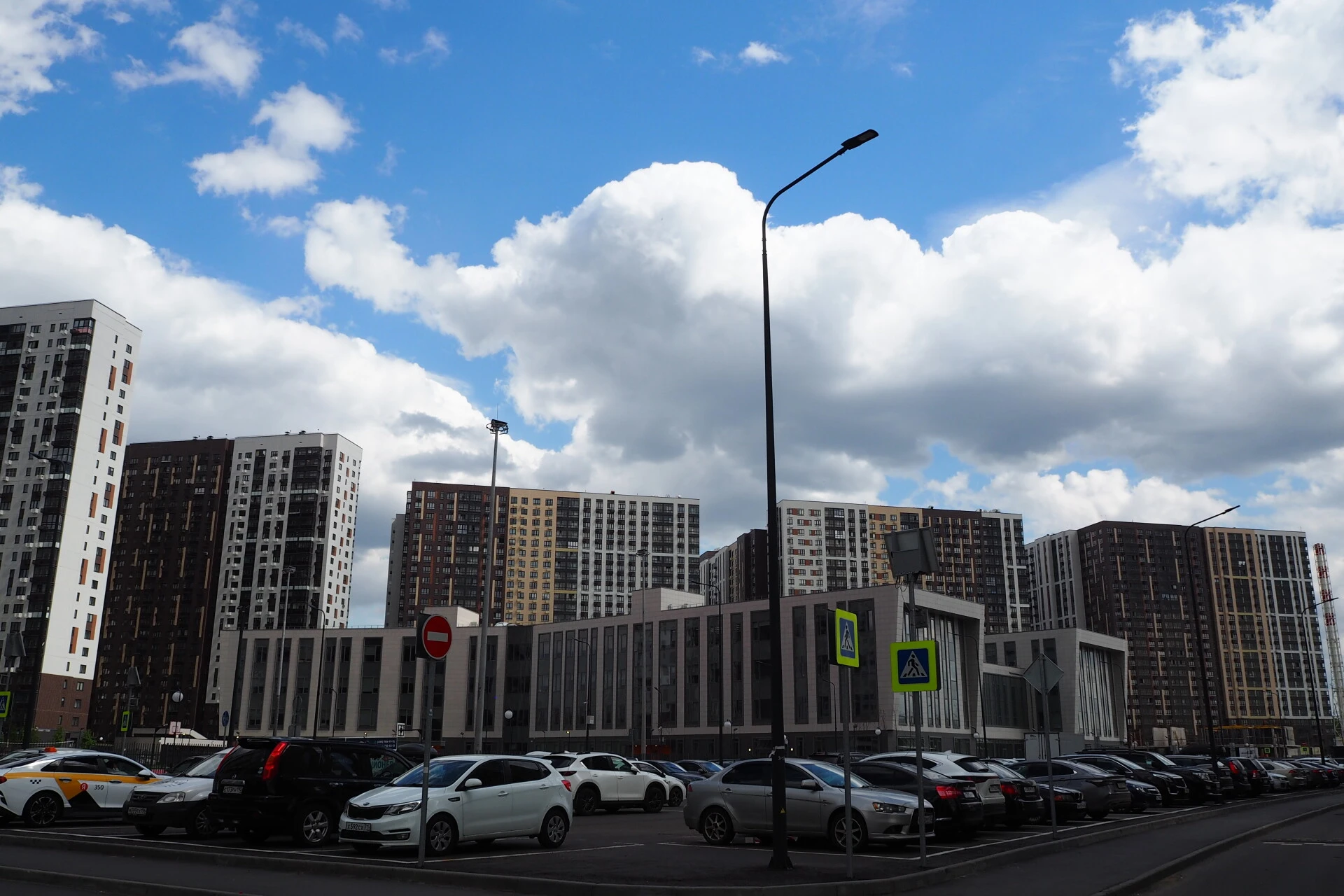 Фото 1: 1-й Лермонтовский (Первый Лермонтовский)