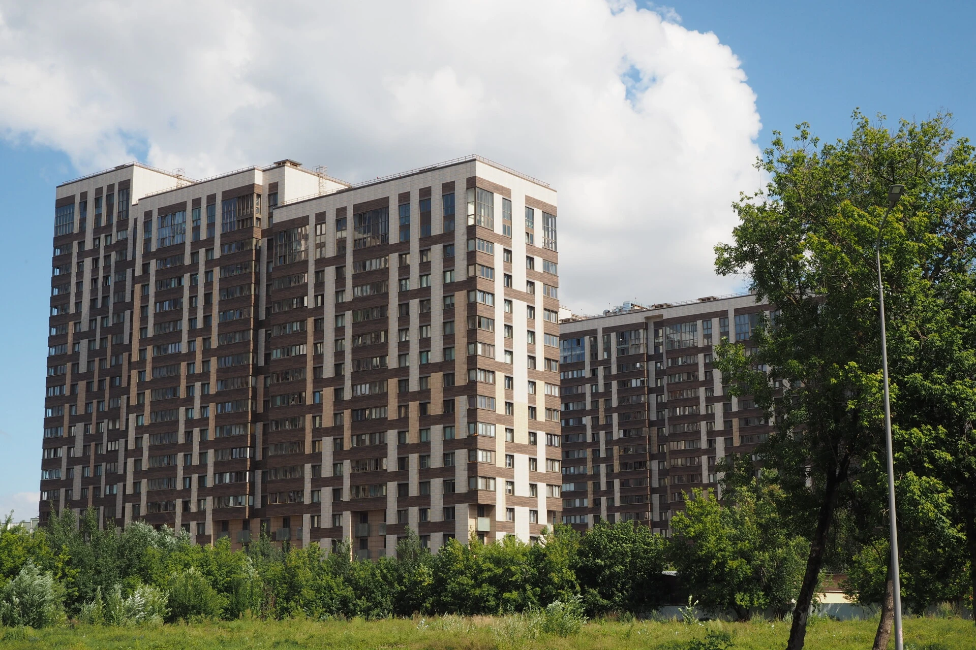 Фото 1: Поколение