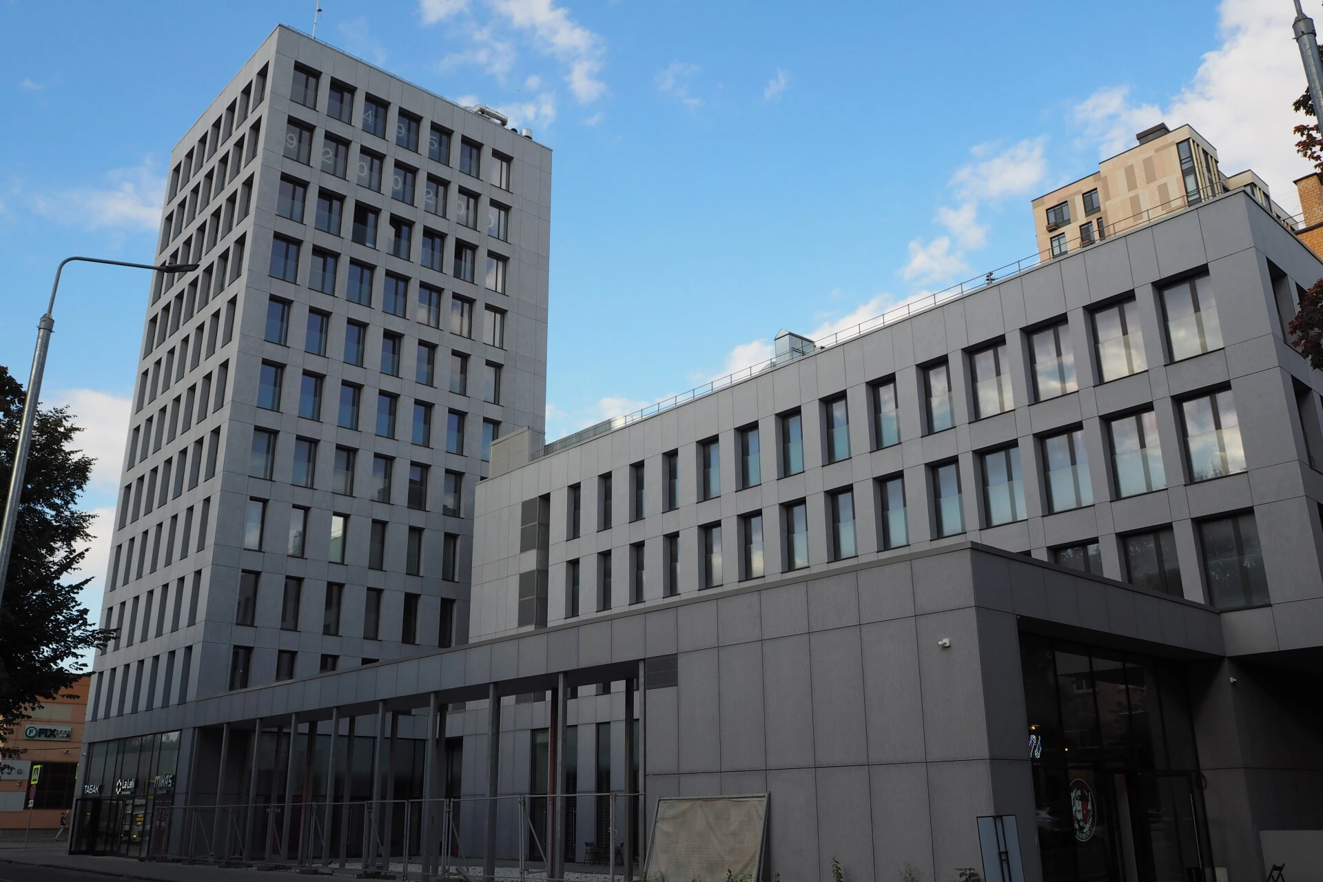 Фото 1: DIN HAUS (Дин Хаус)