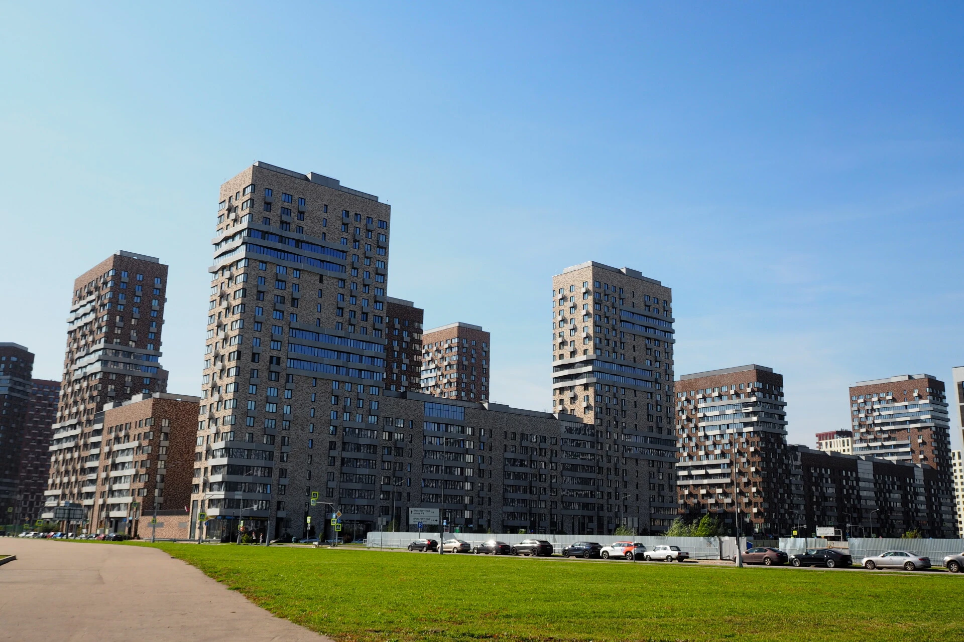 Фото 1: Город на реке Тушино - 2018