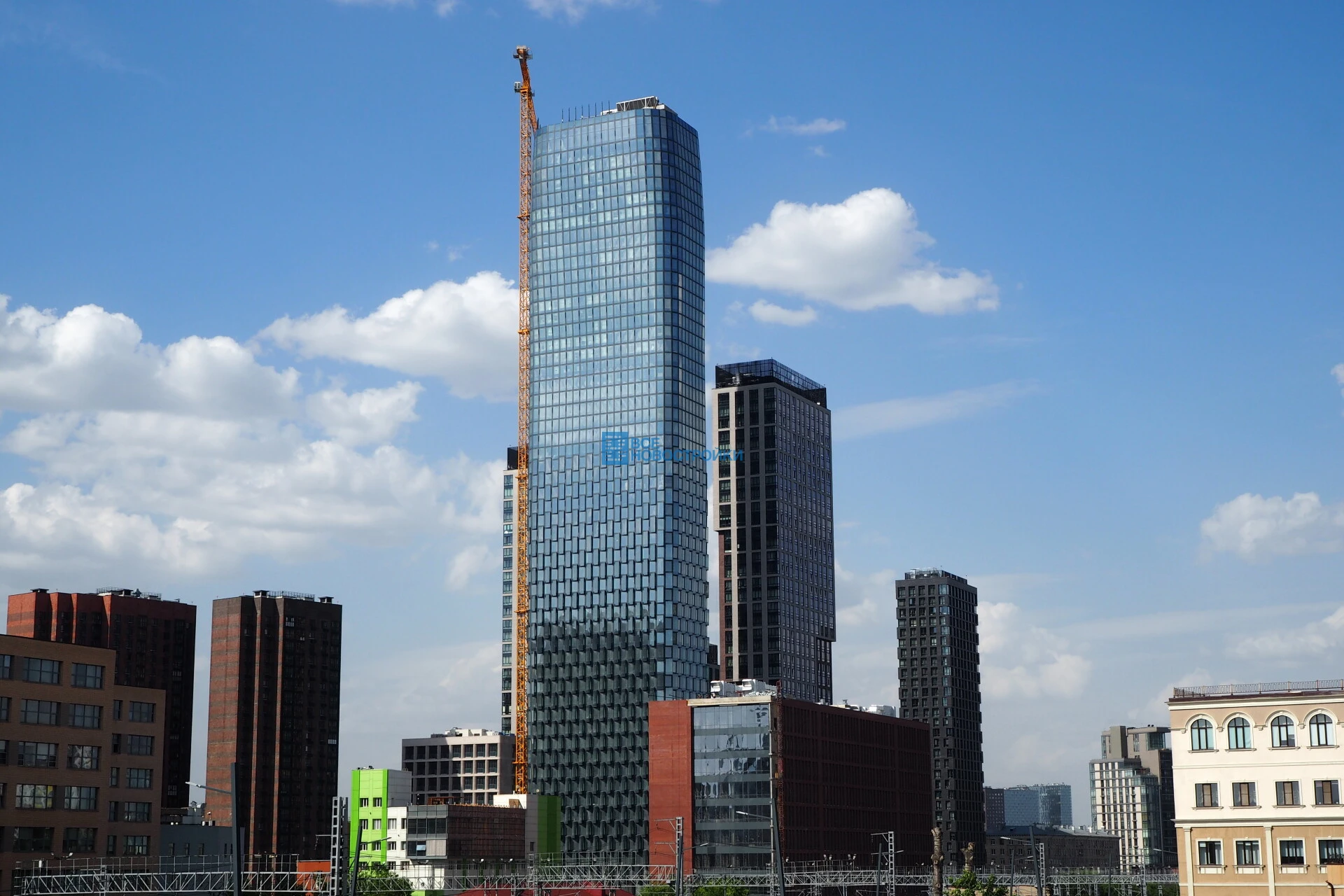 Фото 1: Famous (Феймос)